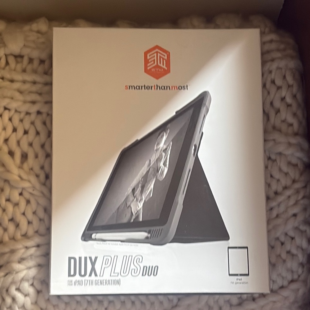 Dux Plus Duo Case for iPad 7th Generation - Black-gray - Picture 9 of 10